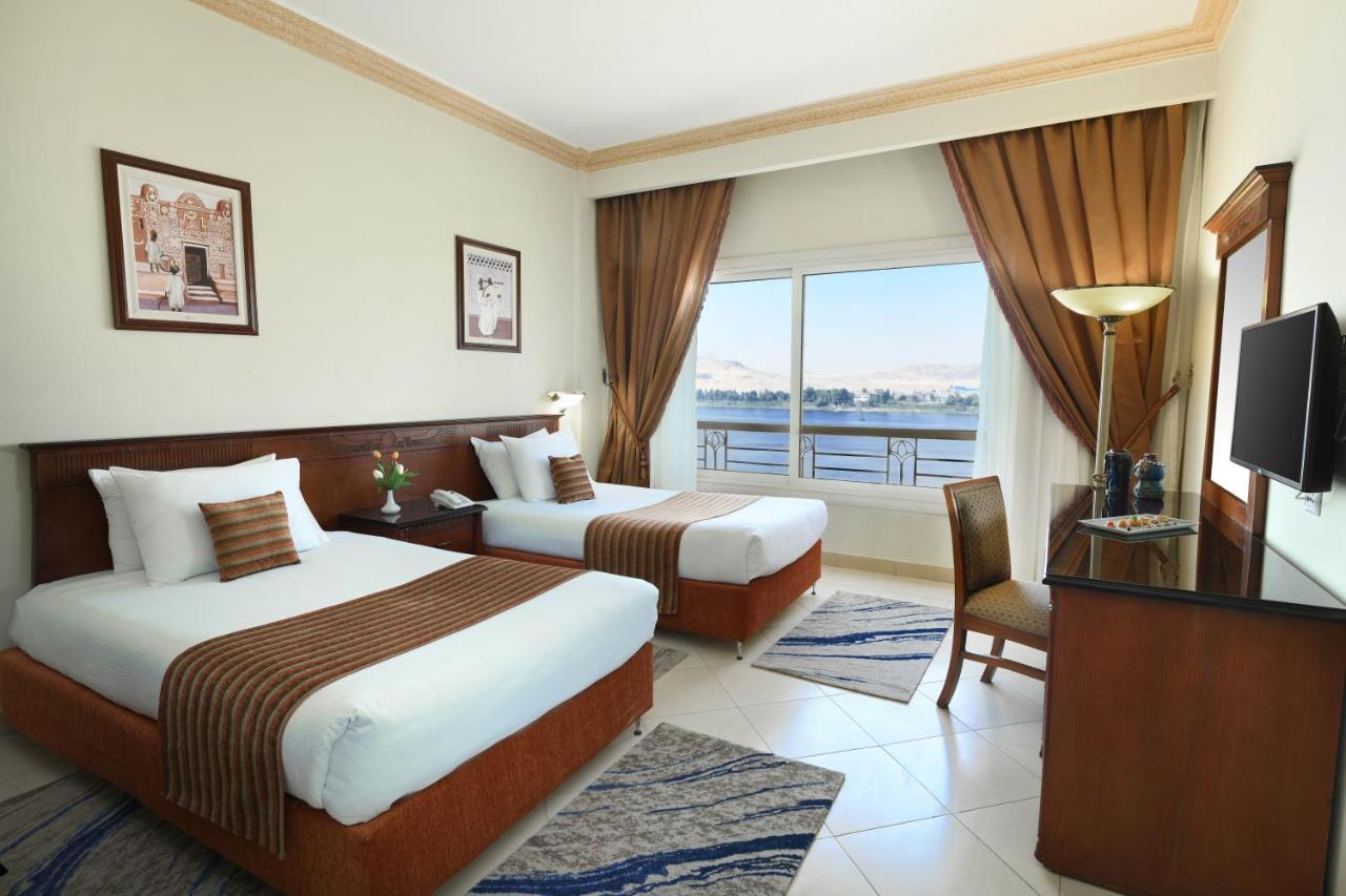 Tolip Aswan Hotel Bagian luar foto