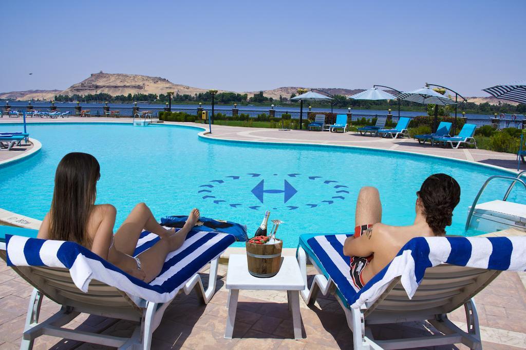 Tolip Aswan Hotel Bagian luar foto