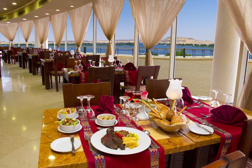 Tolip Aswan Hotel Bagian luar foto