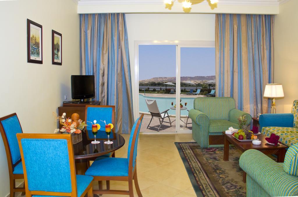Tolip Aswan Hotel Bagian luar foto