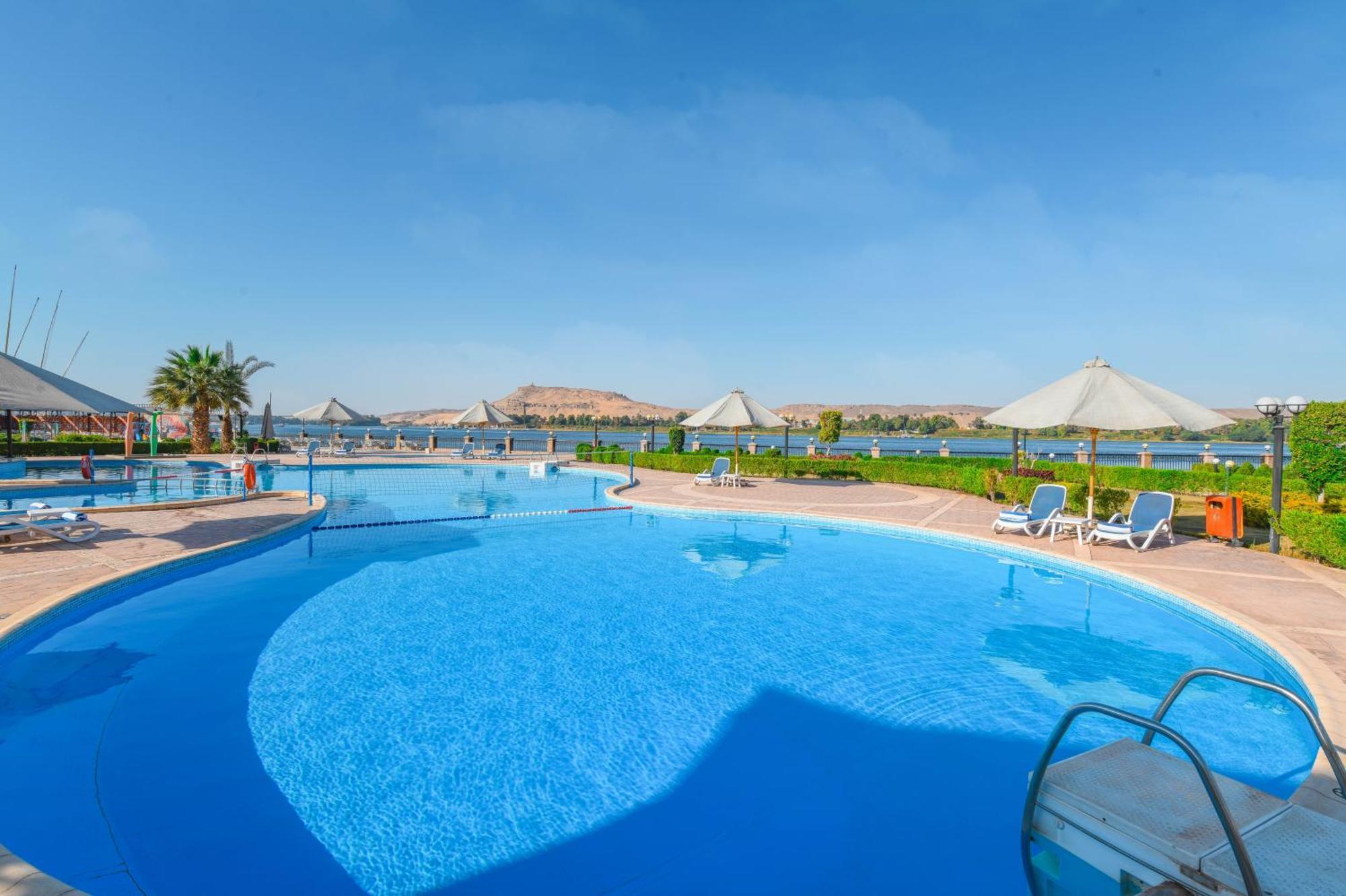 Tolip Aswan Hotel Bagian luar foto